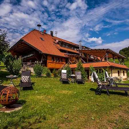 Apartman Gaestehaus Holzer Kreuz - 
